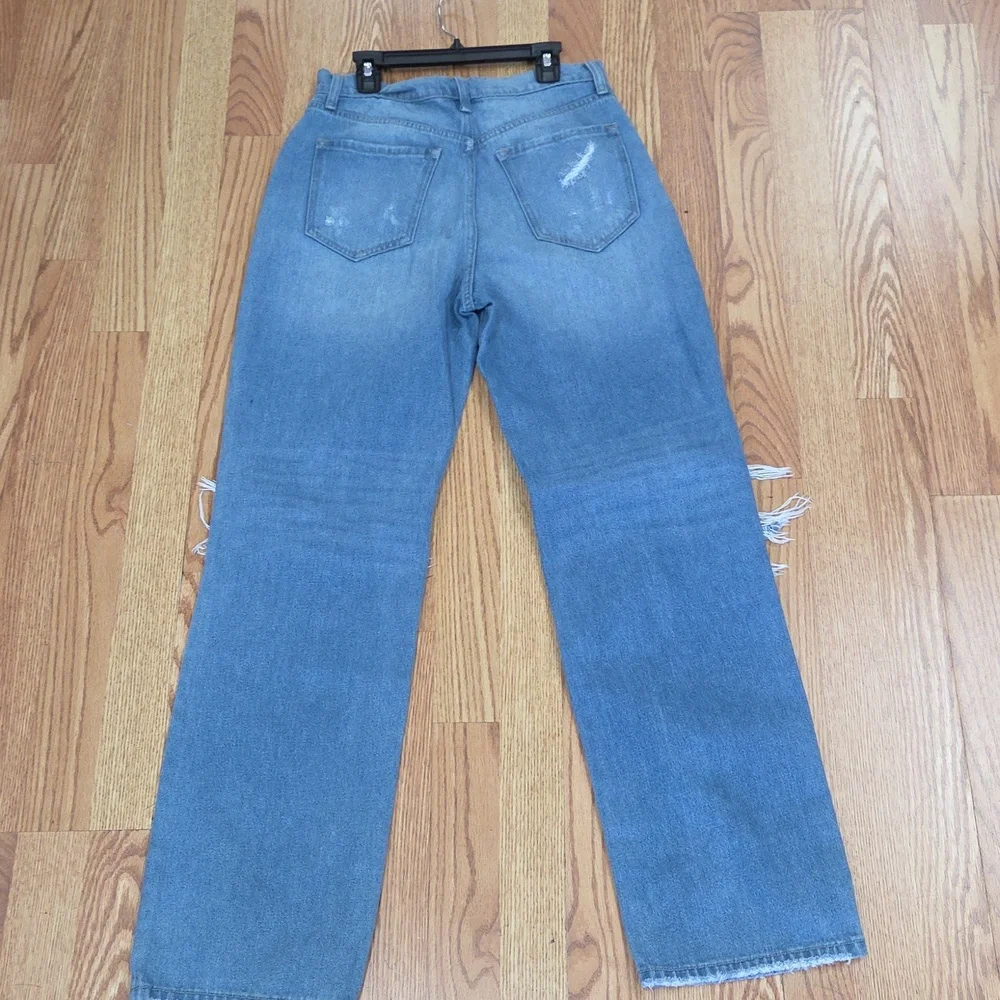 Cello Destroyed Knee Jean Size 5 - Picture 2 of 3